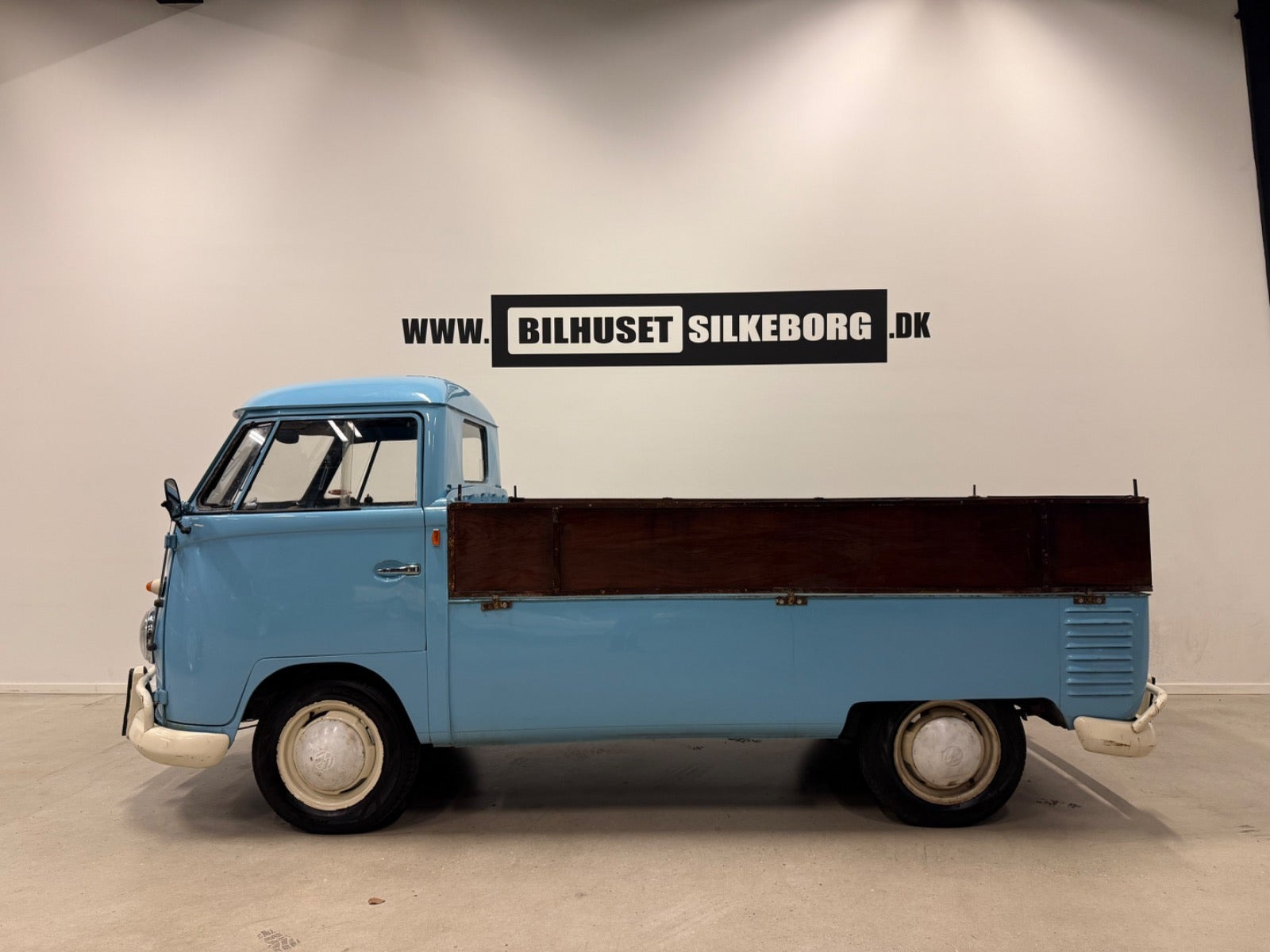 Brun VW T1 fra 1962