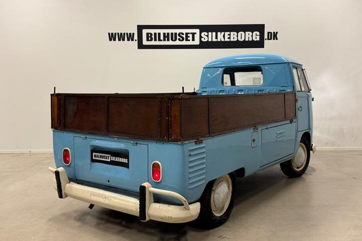 Brun VW T1 fra 1962