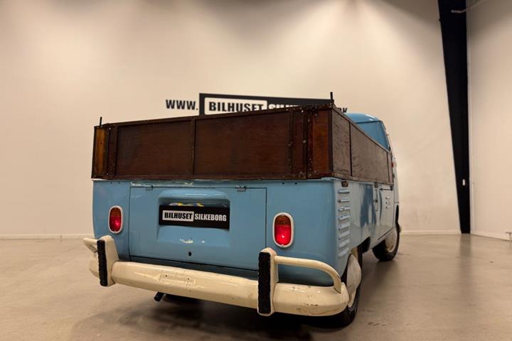 Brun VW T1 fra 1962