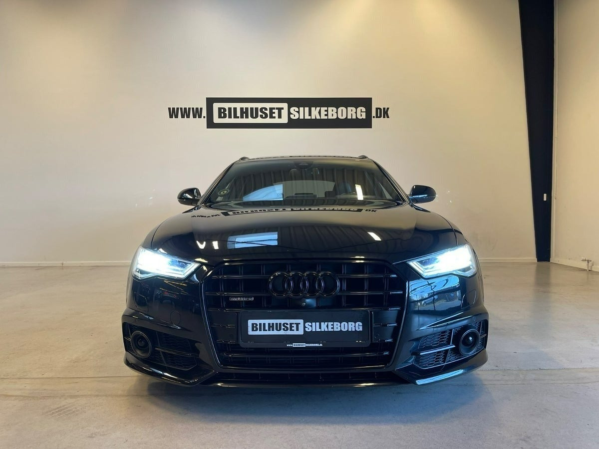 Rød Audi A6 fra 2017
