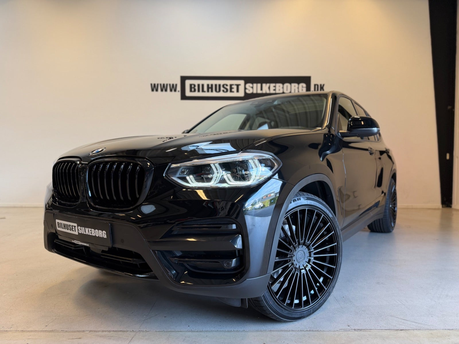 Sort BMW X3 fra 2019