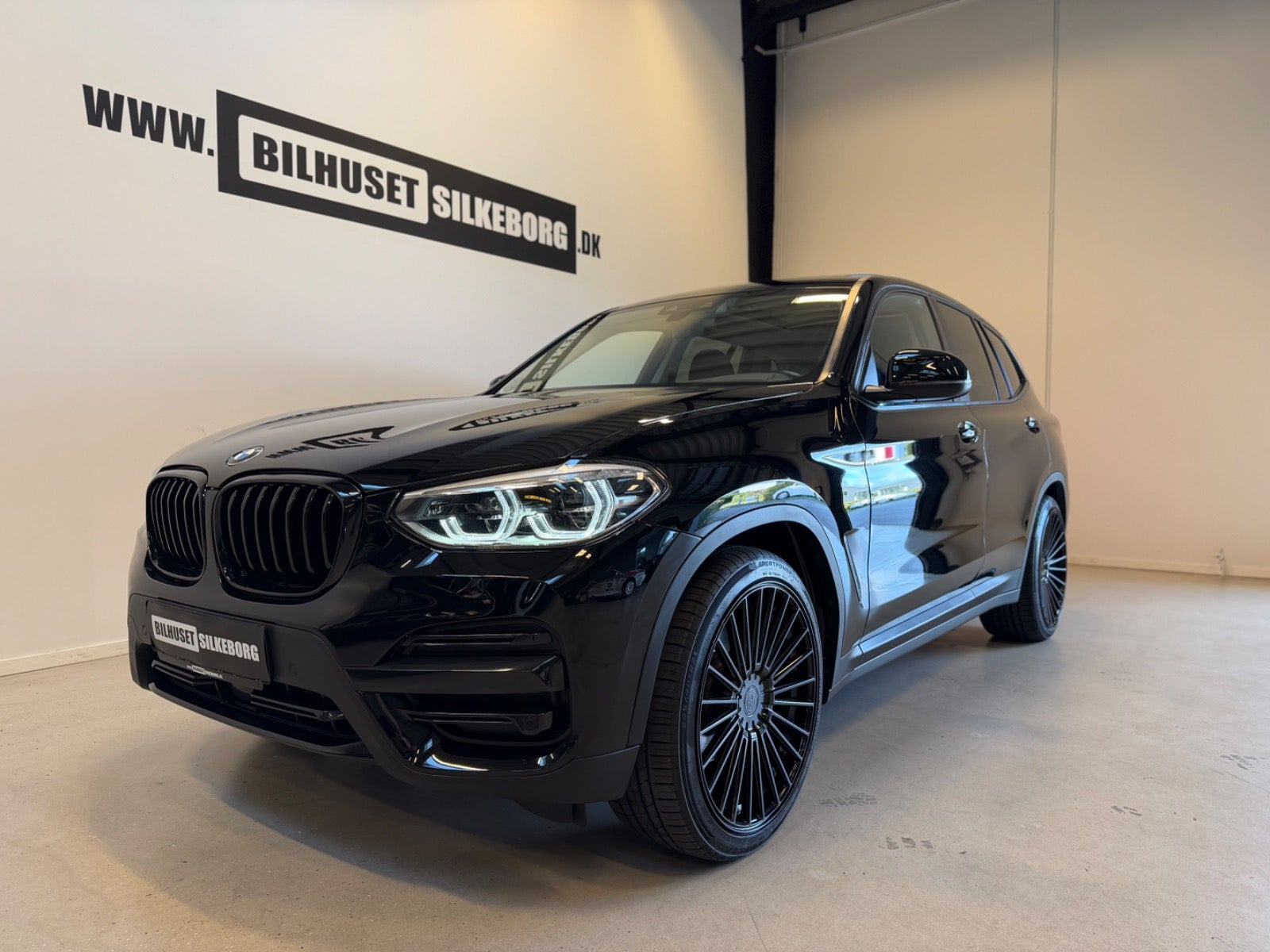 Sort BMW X3 fra 2019