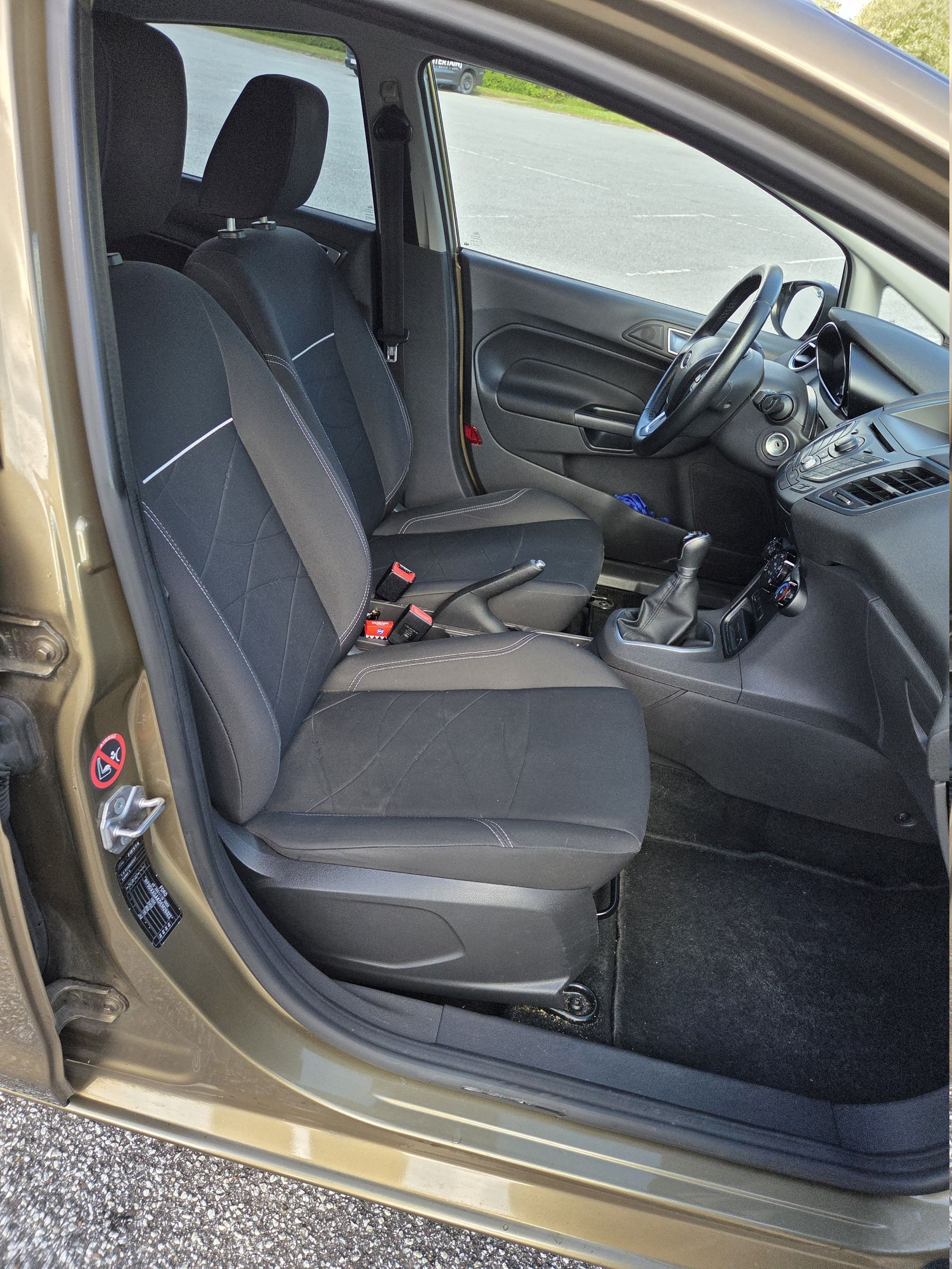 Brun Ford Fiesta fra 2014