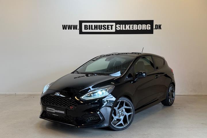Blå Ford Fiesta fra 2019