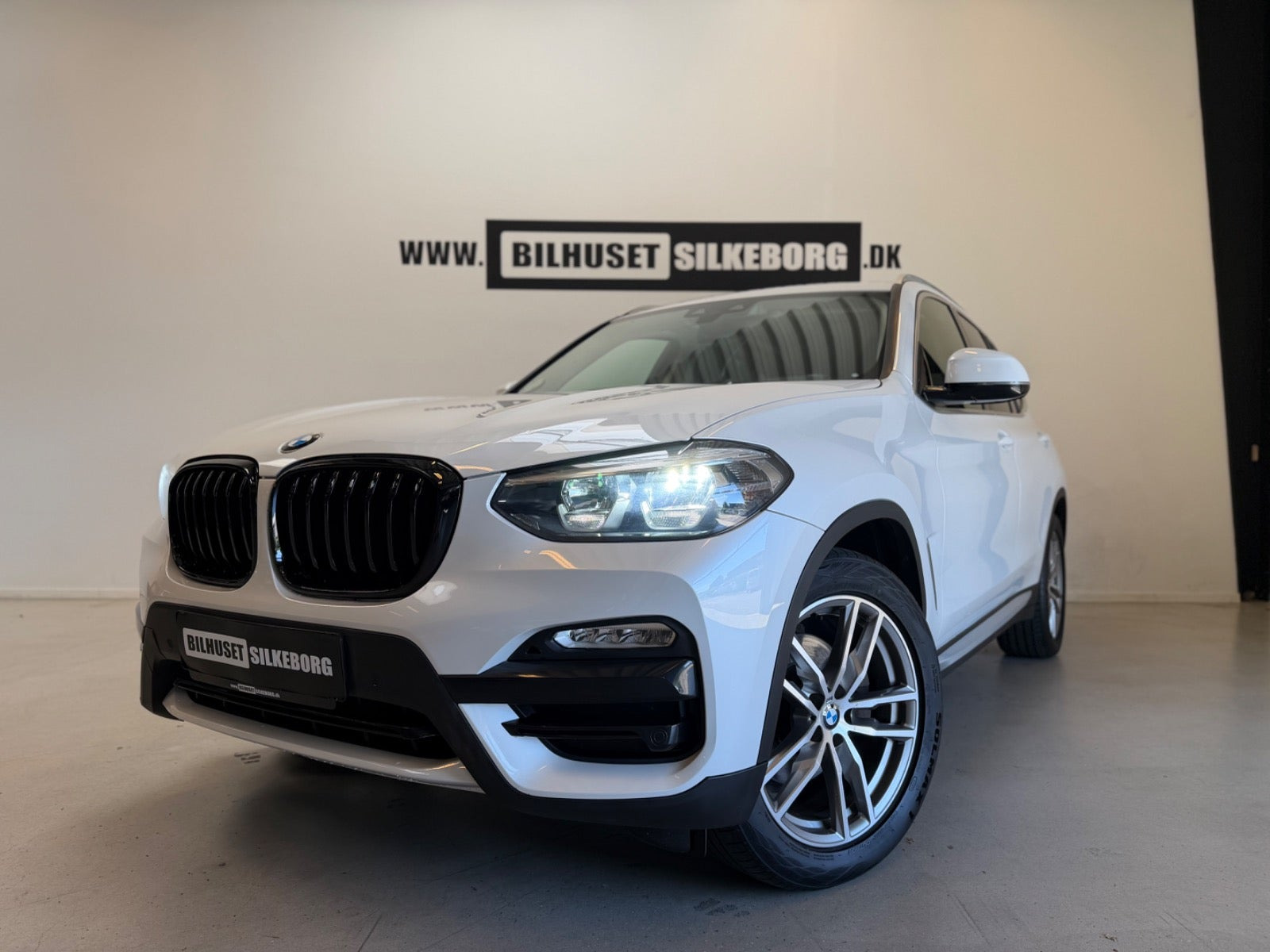 Sort BMW X3 fra 2018