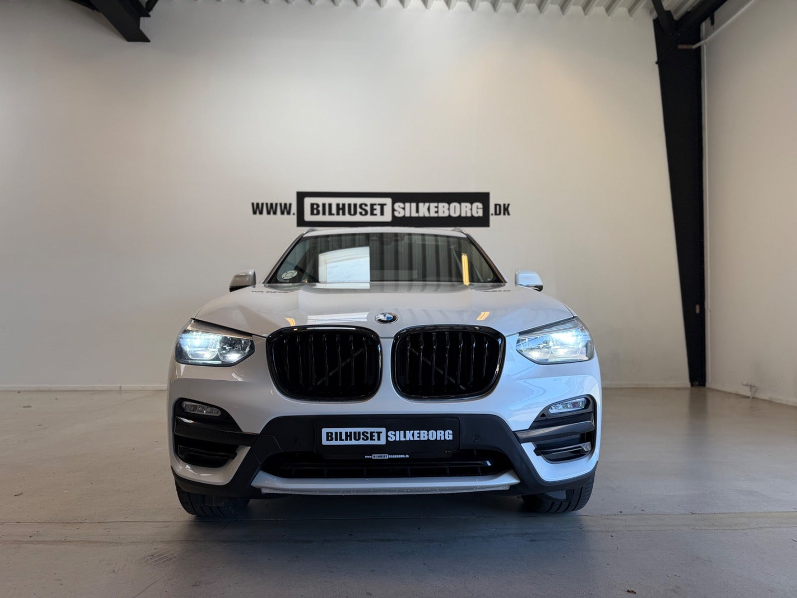 Sort BMW X3 fra 2018