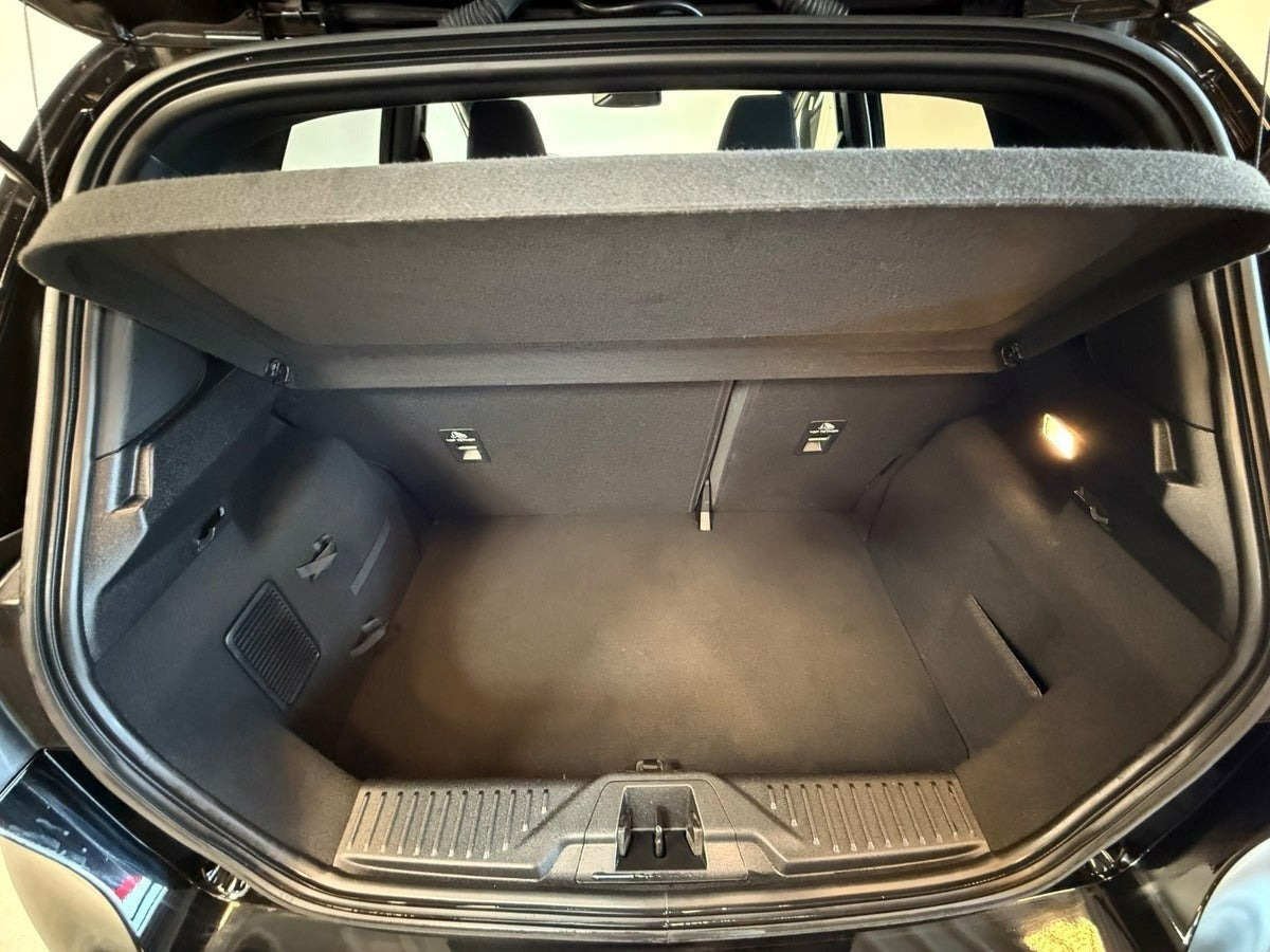 Rød Ford Fiesta fra 2019
