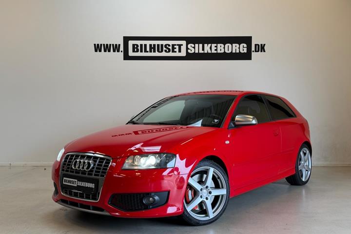 Rød Audi S3 fra 2007
