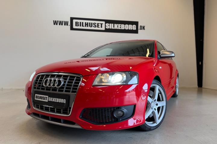Rød Audi S3 fra 2007