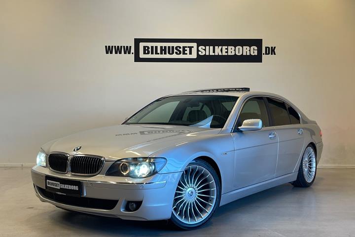 Grøn BMW 740i fra 2005
