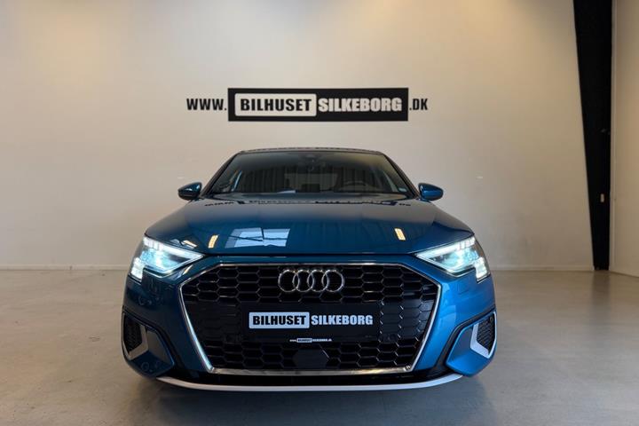 Hvid Audi A3 fra 2021