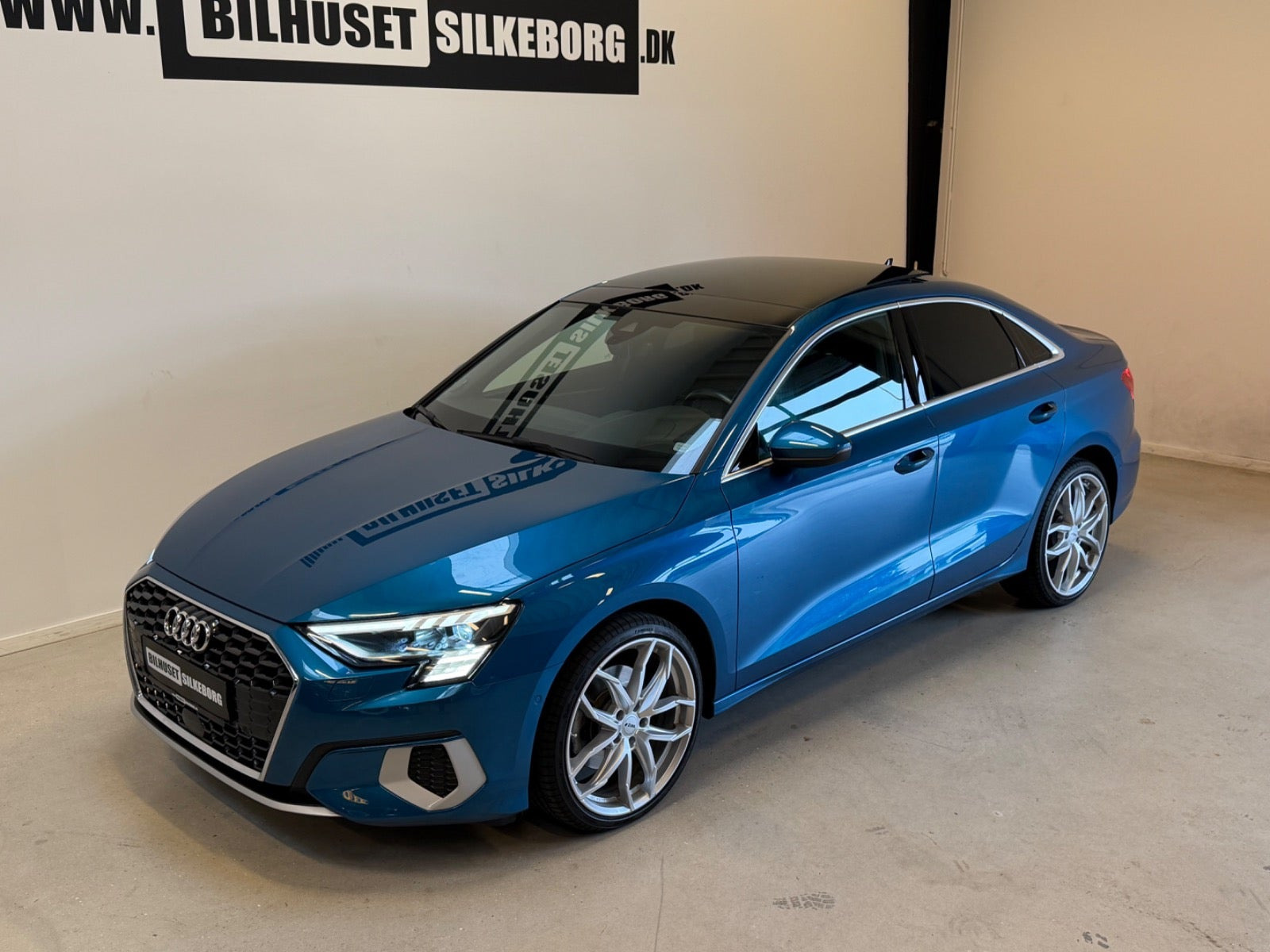 Hvid Audi A3 fra 2021