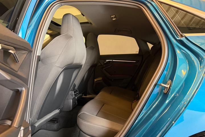 Hvid Audi A3 fra 2021