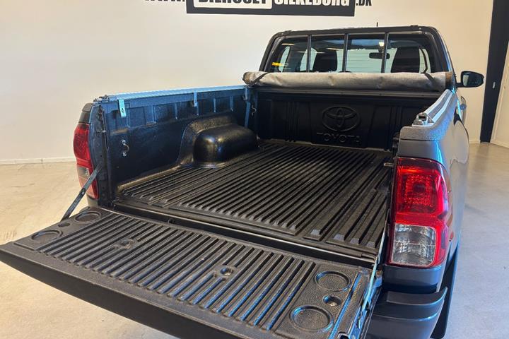 undefined Toyota HiLux fra 2017