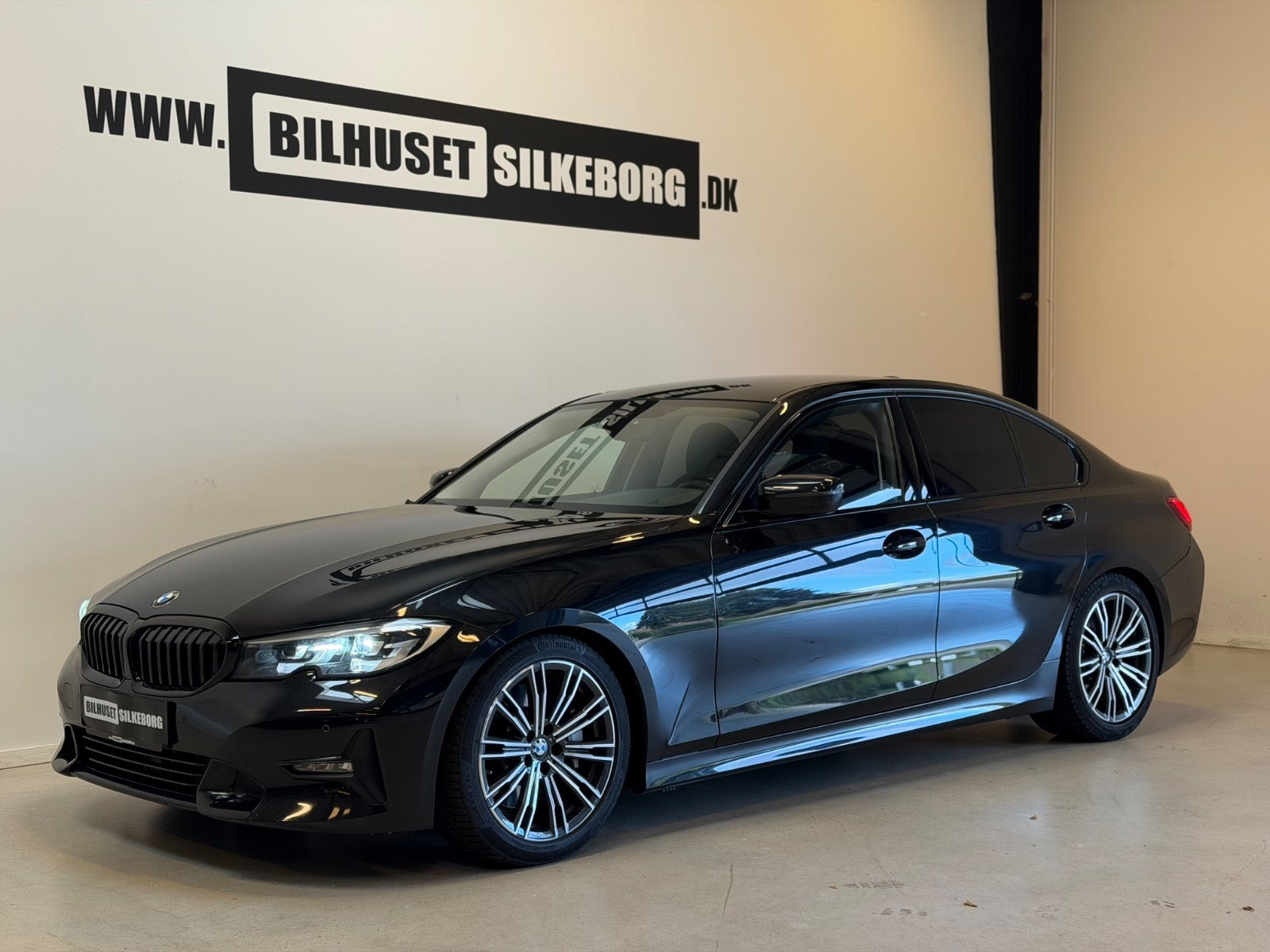 undefined BMW 330i fra 2019
