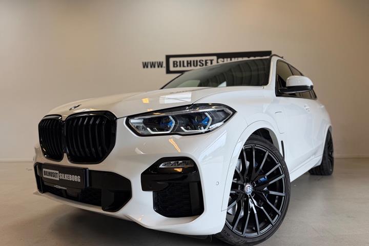 Sort BMW X5 fra 2021