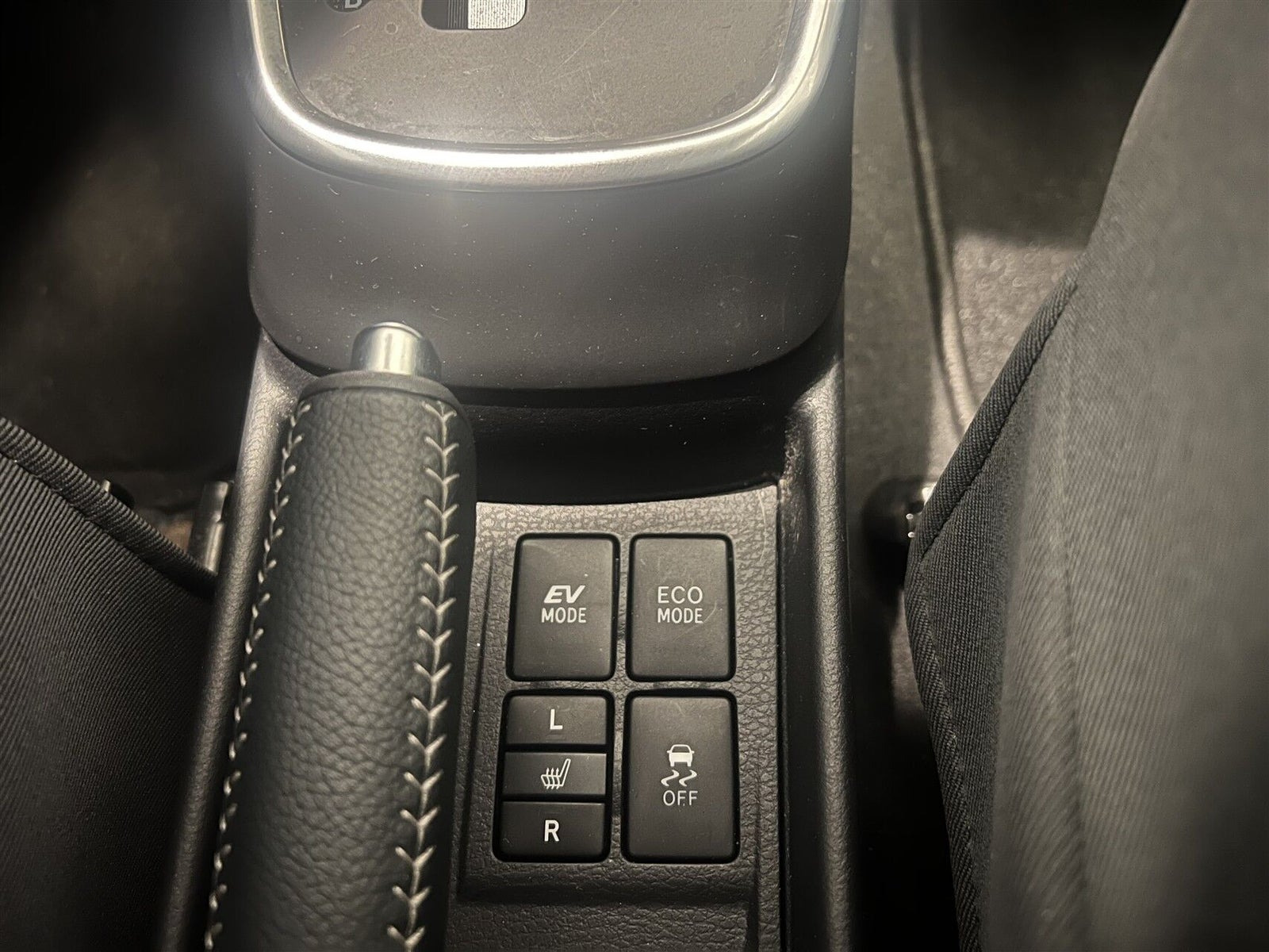 Brun Toyota Yaris fra 2019