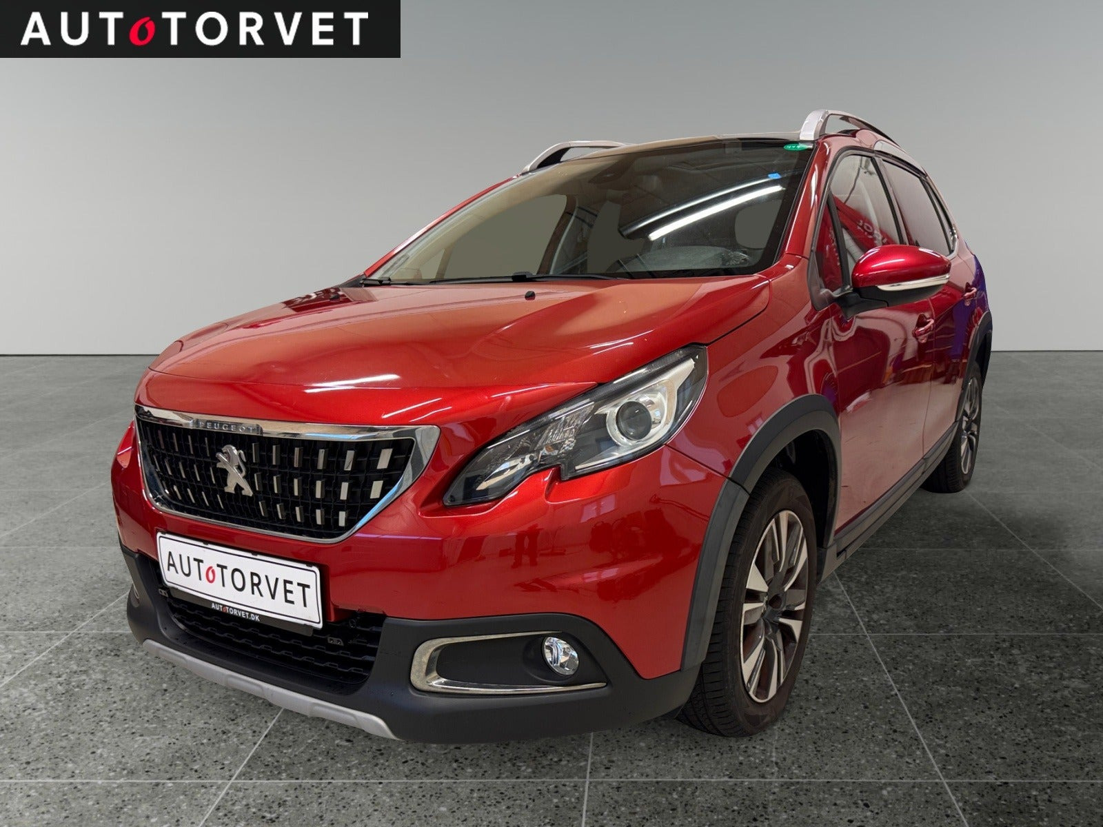 Peugeot 2008 1,6 BlueHDi 100 Selection Sky