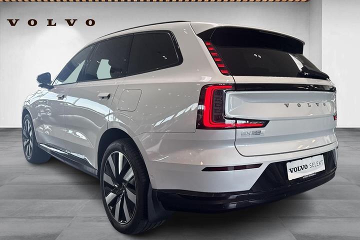 Hvid Volvo EX90 fra 2025