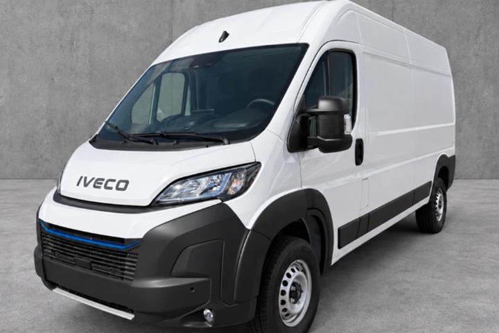 Hvid Iveco eSuperJolly fra 2026