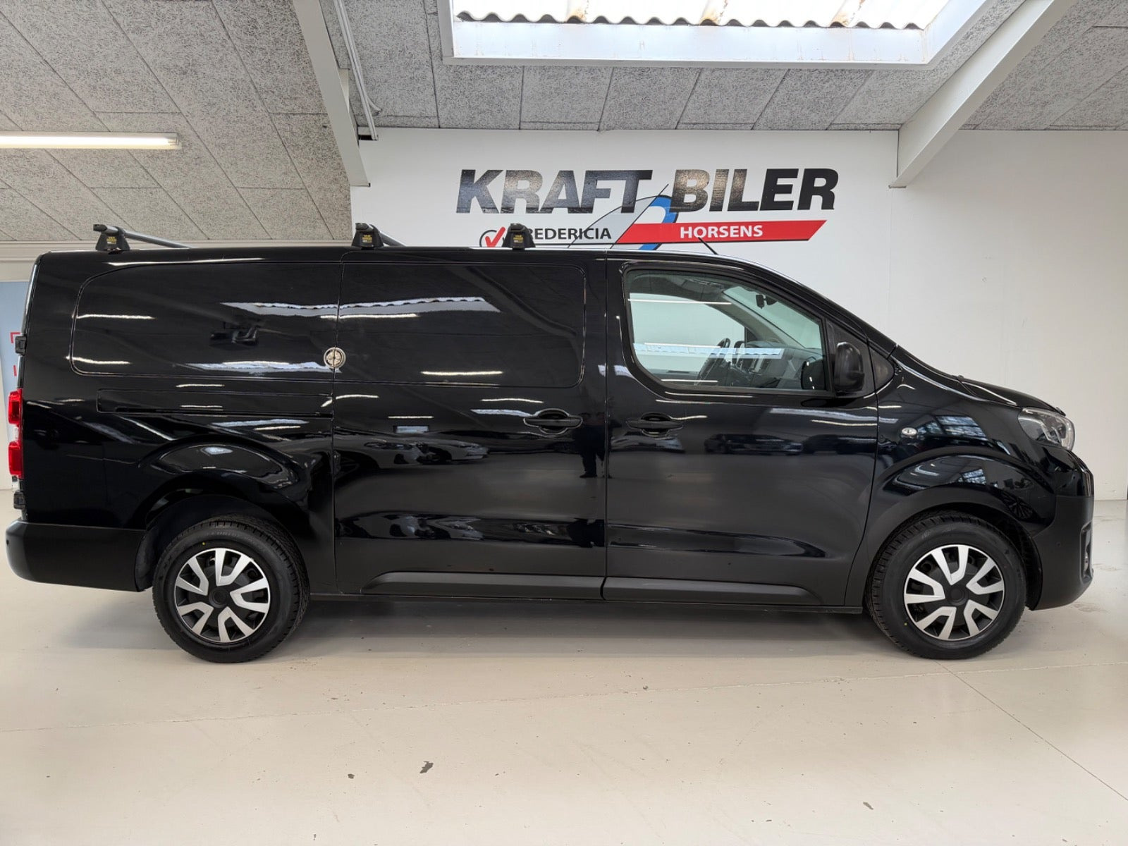Sort Toyota ProAce fra 2020