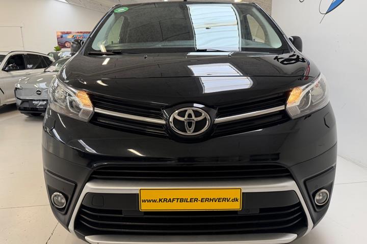 Sort Toyota ProAce fra 2020