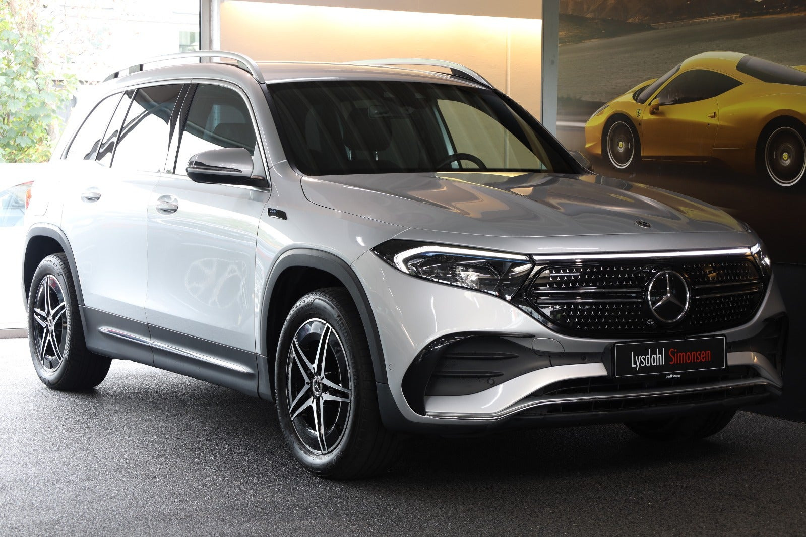 Mercedes EQB300 AMG Line 4Matic