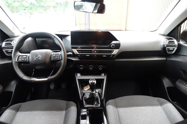 Grå Citroën C4 fra 2023