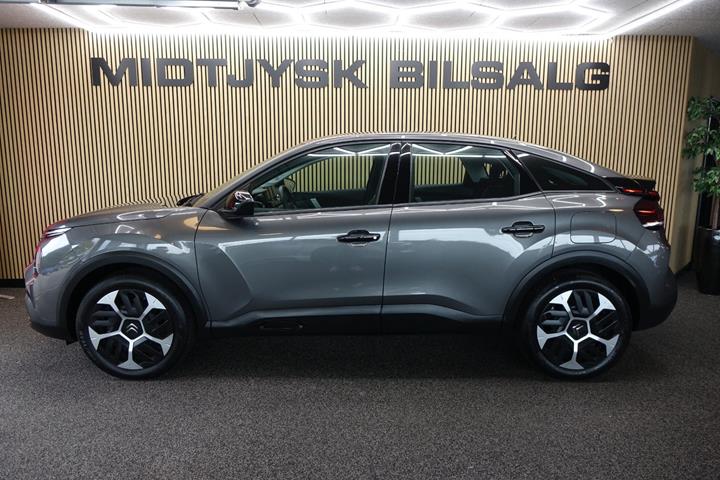 Grå Citroën C4 fra 2023