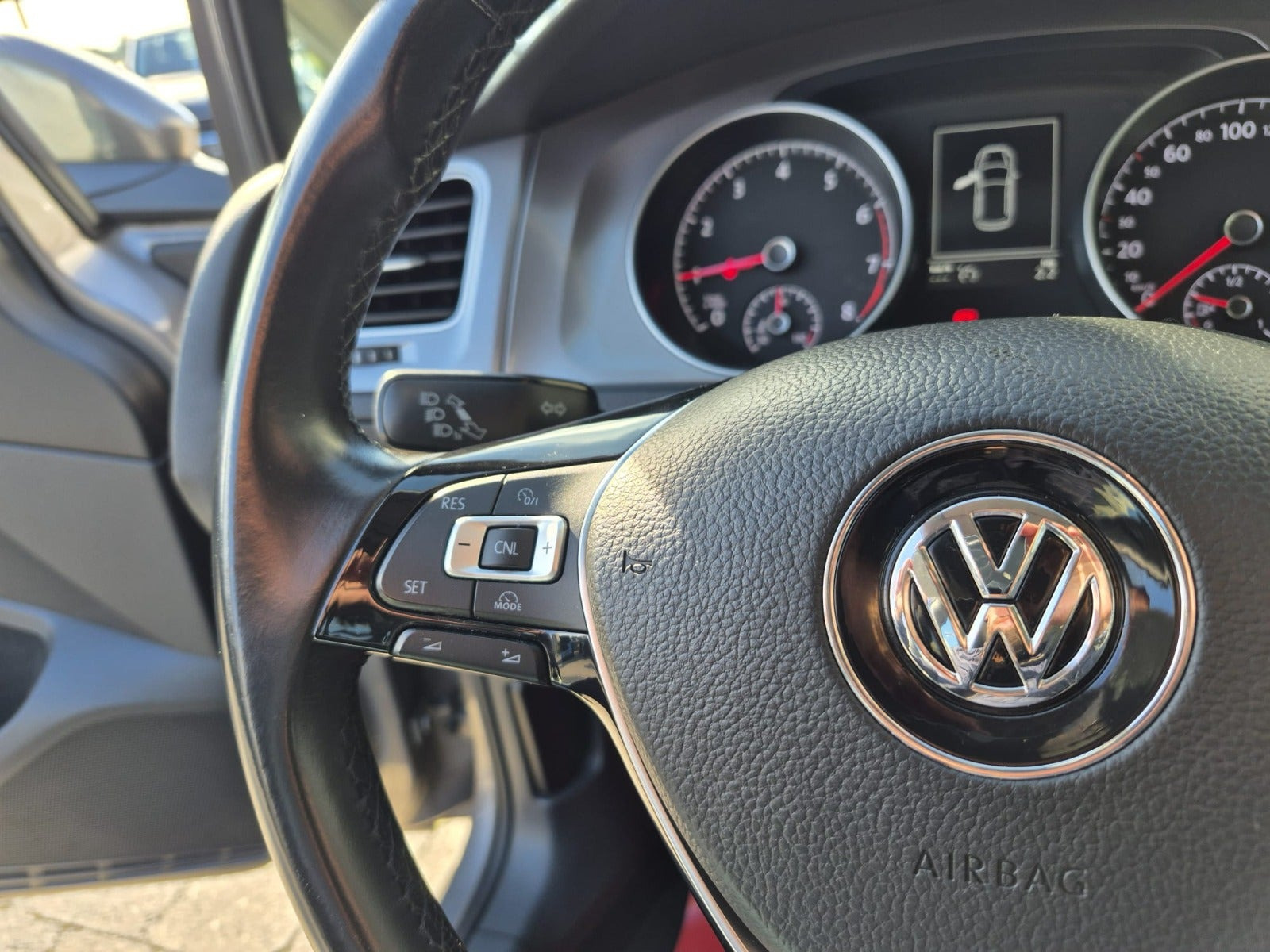 Sort VW Golf VII fra 2016