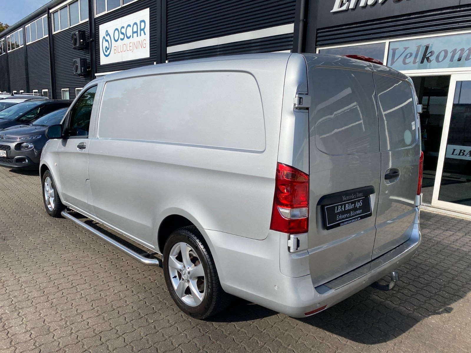 Sølv Mercedes Vito 119 fra 2020