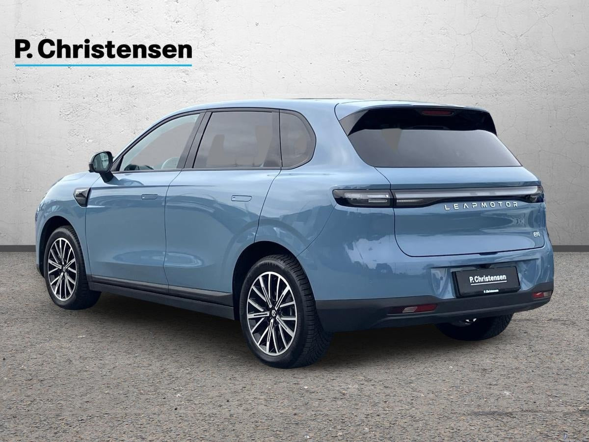 Blå Leapmotor B10 fra 2025