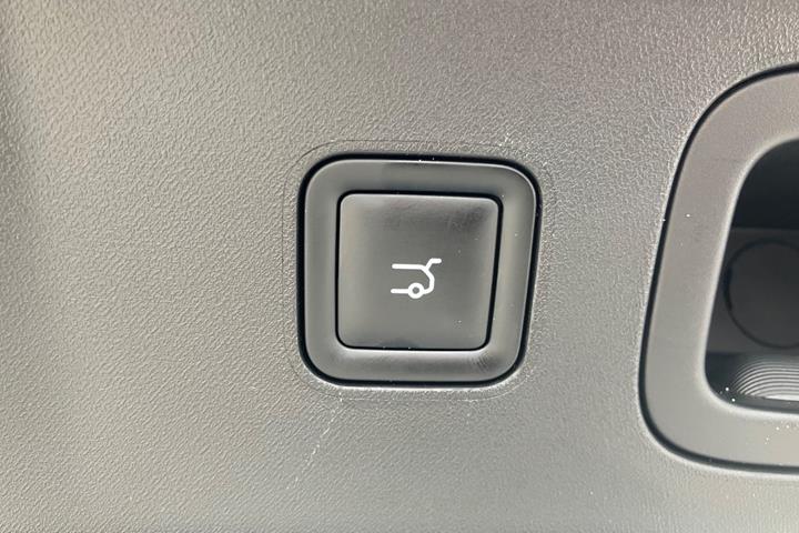 Blå Leapmotor B10 fra 2025