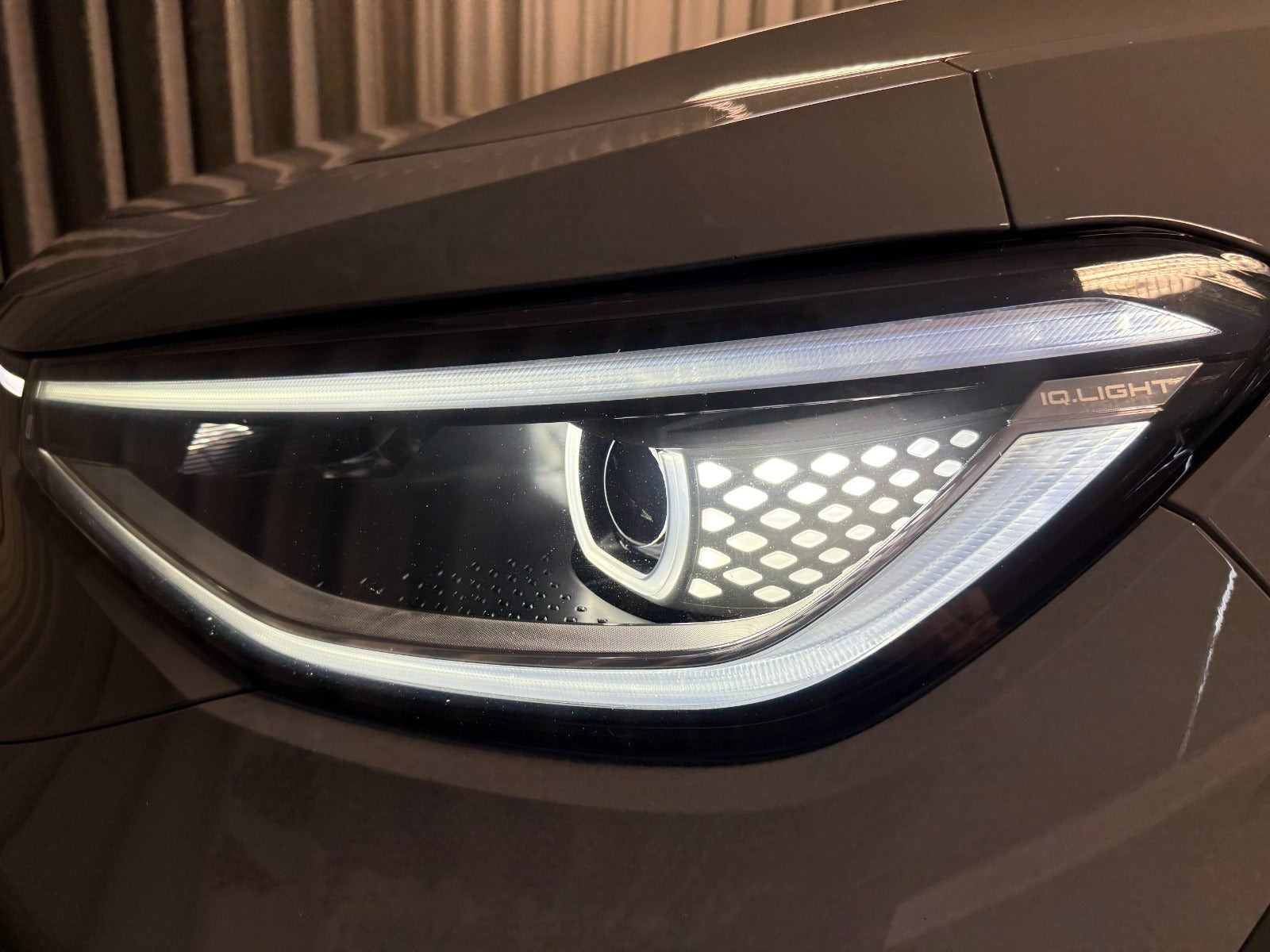 Grå VW ID.4 fra 2023