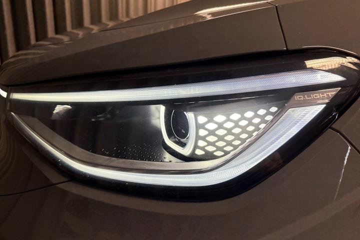 Grå VW ID.4 fra 2023