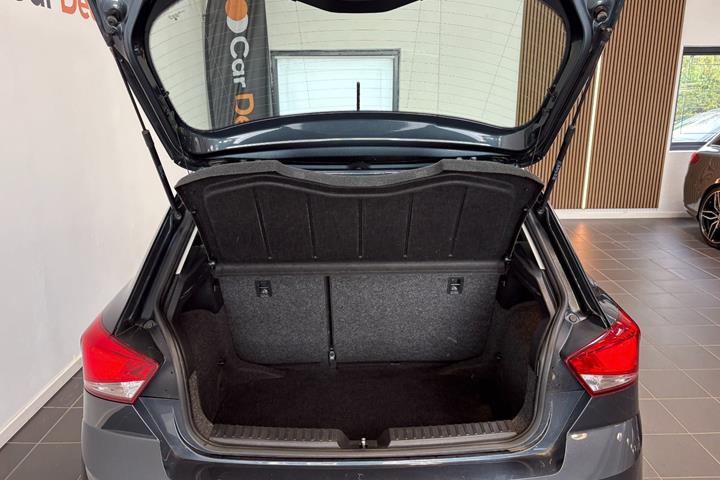 Grå Seat Ibiza fra 2022