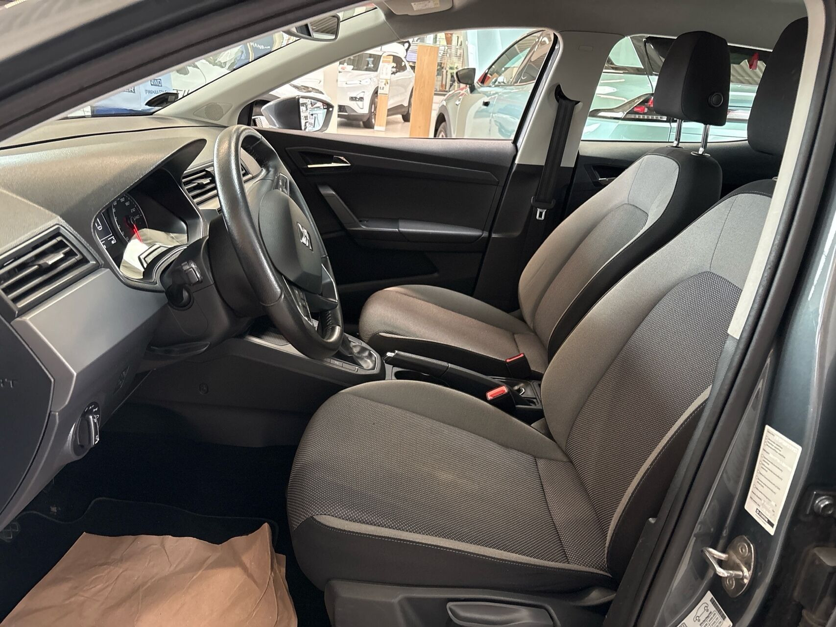 Grå Seat Ibiza fra 2018