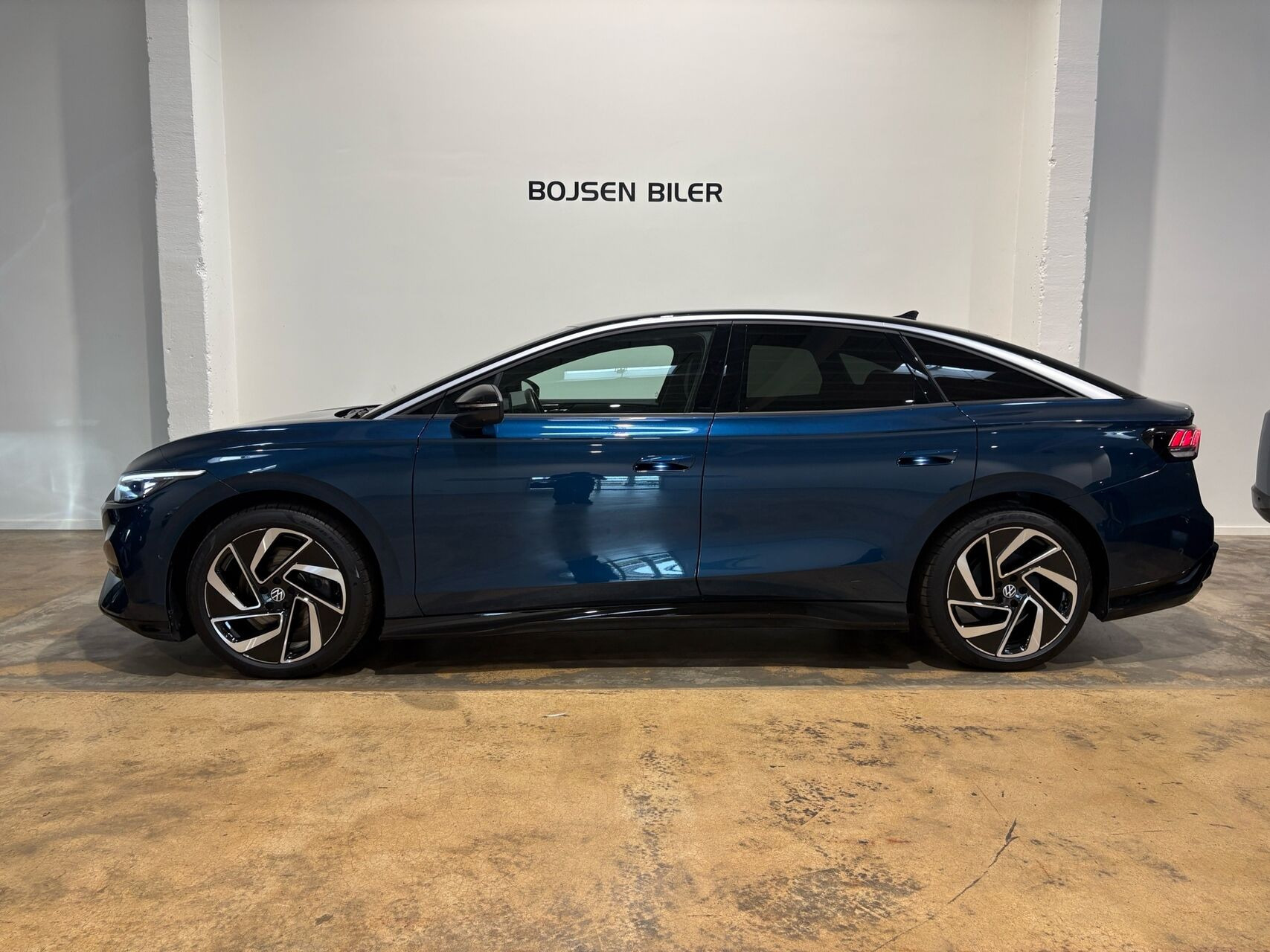 Blå VW ID.7 fra 2024