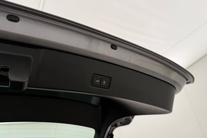 Grå Audi Q4 fra 2023