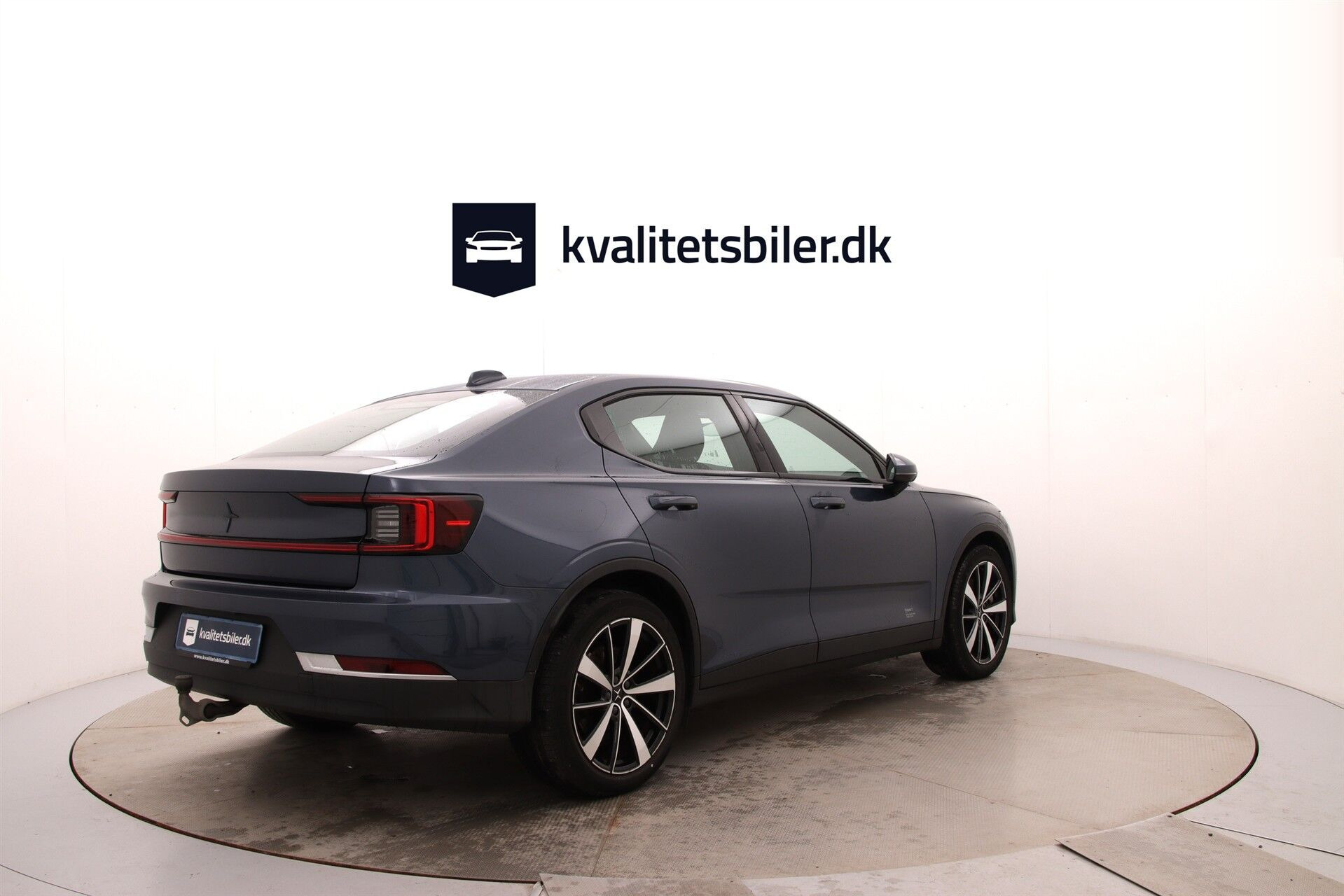 Blå Polestar 2 fra 2022
