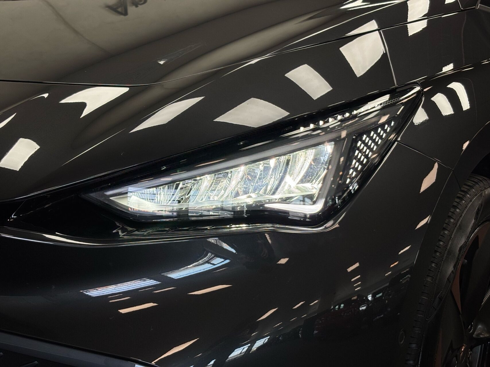 Sort Cupra Born fra 2024