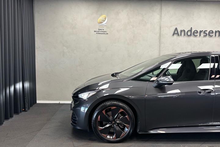 Sort Cupra Born fra 2024