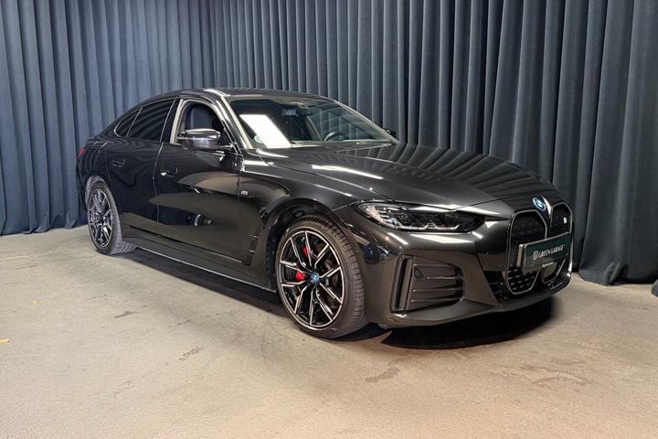 Sort BMW i4 fra 2023