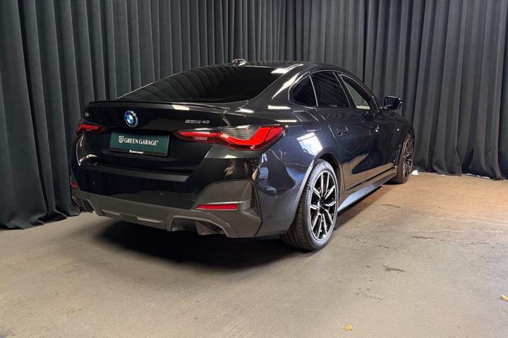 Sort BMW i4 fra 2023