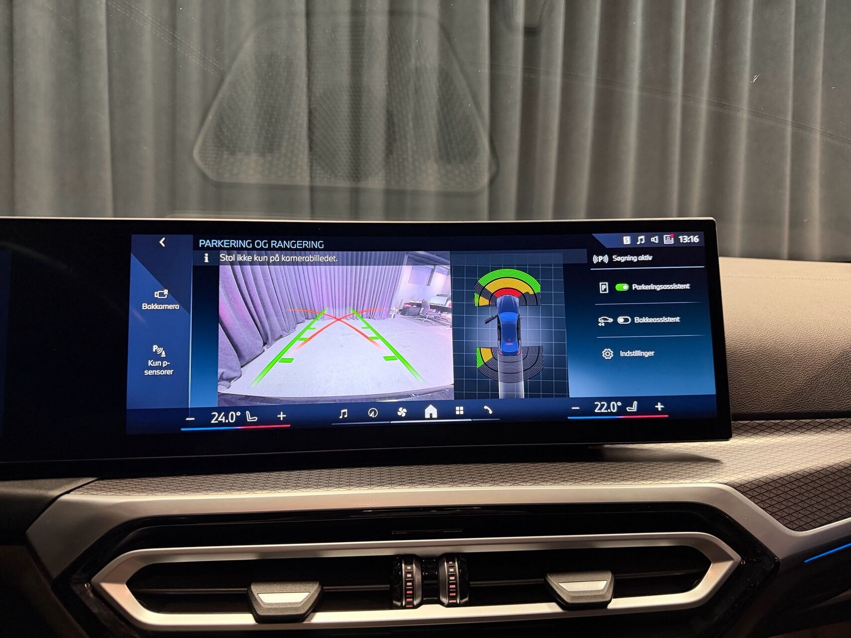 Sort BMW i4 fra 2023