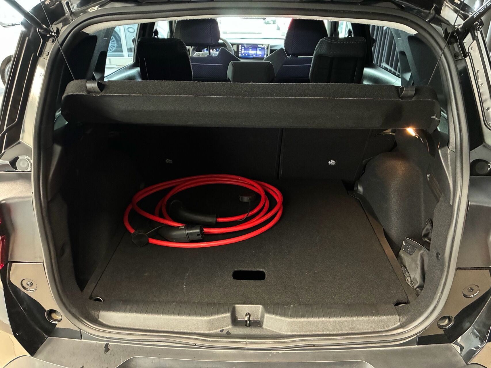 Sort Opel Frontera fra 2025