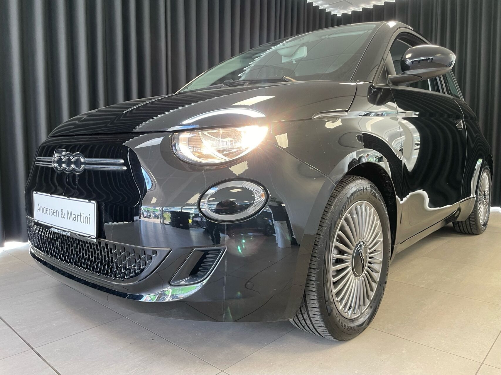 Sort Fiat 500e fra 2023