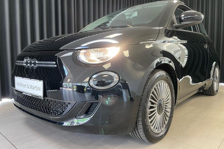 Sort Fiat 500e fra 2023