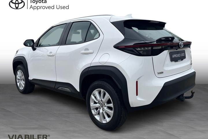 Hvid Toyota Yaris Cross fra 2022