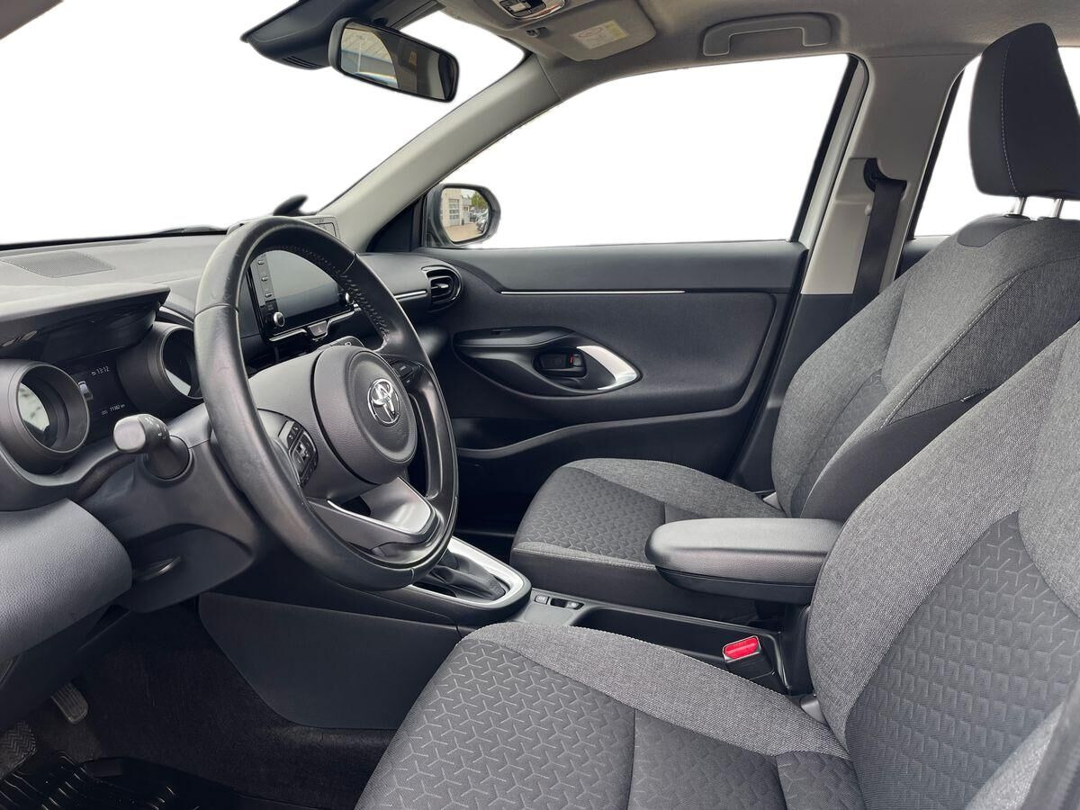 Hvid Toyota Yaris Cross fra 2022